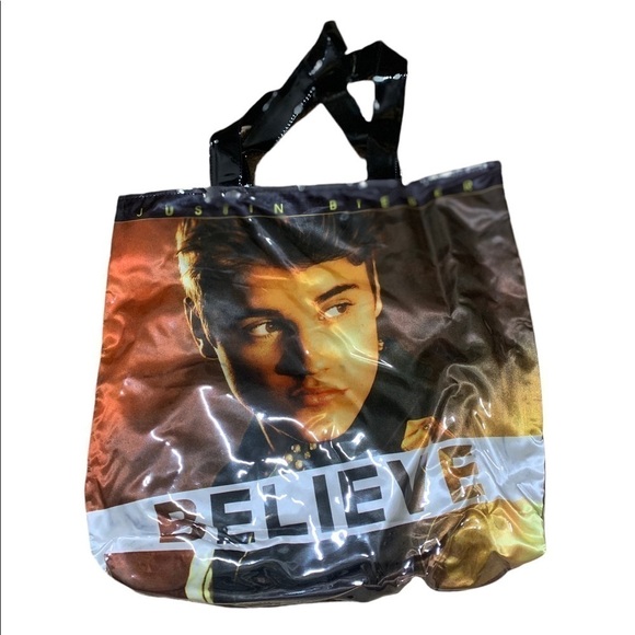 Justin Bieber Believe 2012-2013 VIP Vinyl Tour Bag Tote  Large - Picture 1 of 4